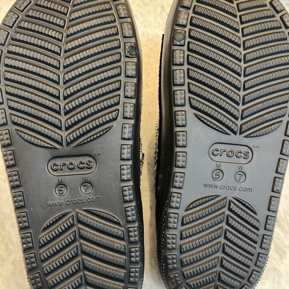 Brand new custom crocs - Picture 2 of 5